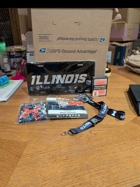 University Of Illinois Team Lot*License Plate*Cards*Lanyard*Coin Purse*Gaiter